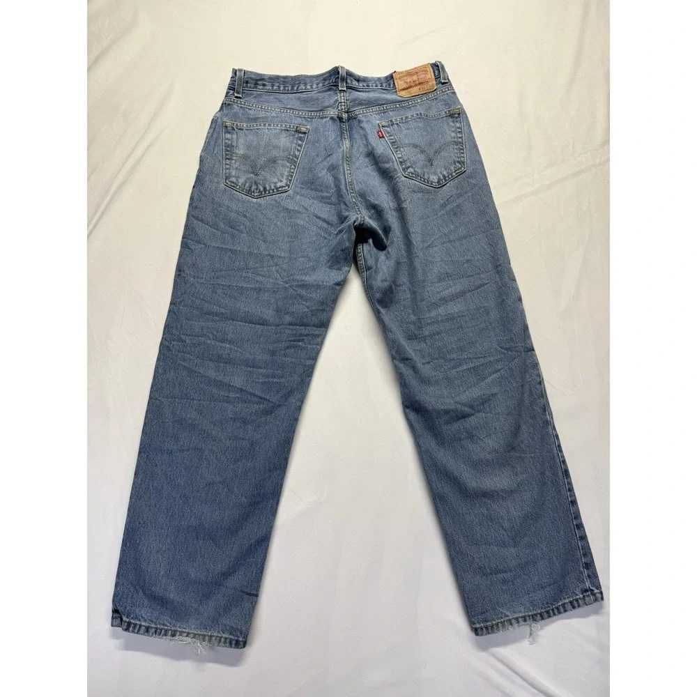 Levis levi 550
